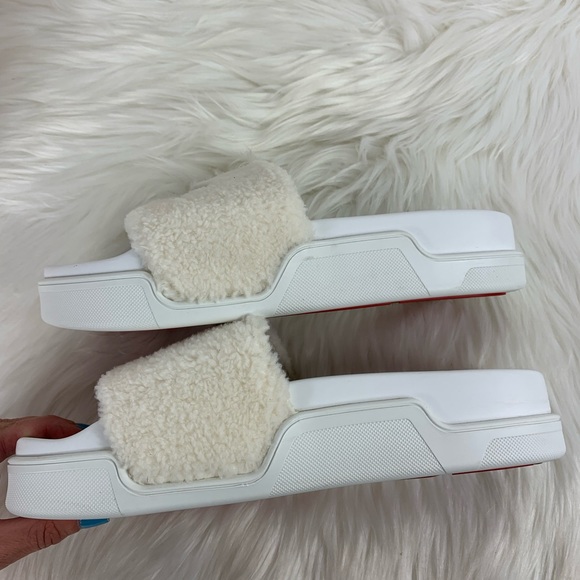 Christian Louboutin White & Navy Pool Donna Faux Fur Shearling Fuzzy Pool Slides - Picture 10 of 12